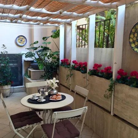 Campo Dei Fiori Modern With Terrace Apartment